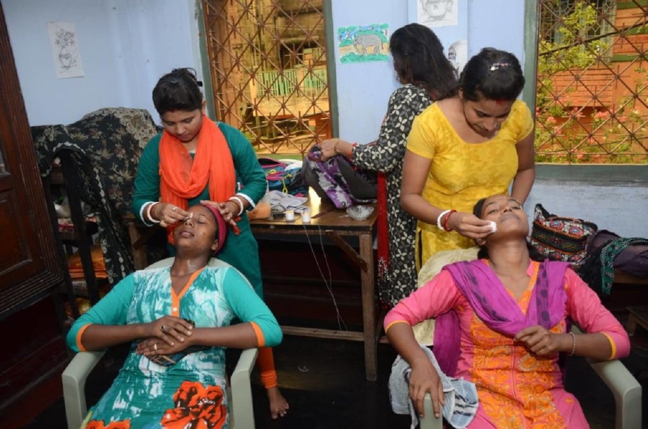 Beauty Parlour Course